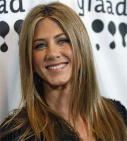 Jennifer Aniston with straight hair